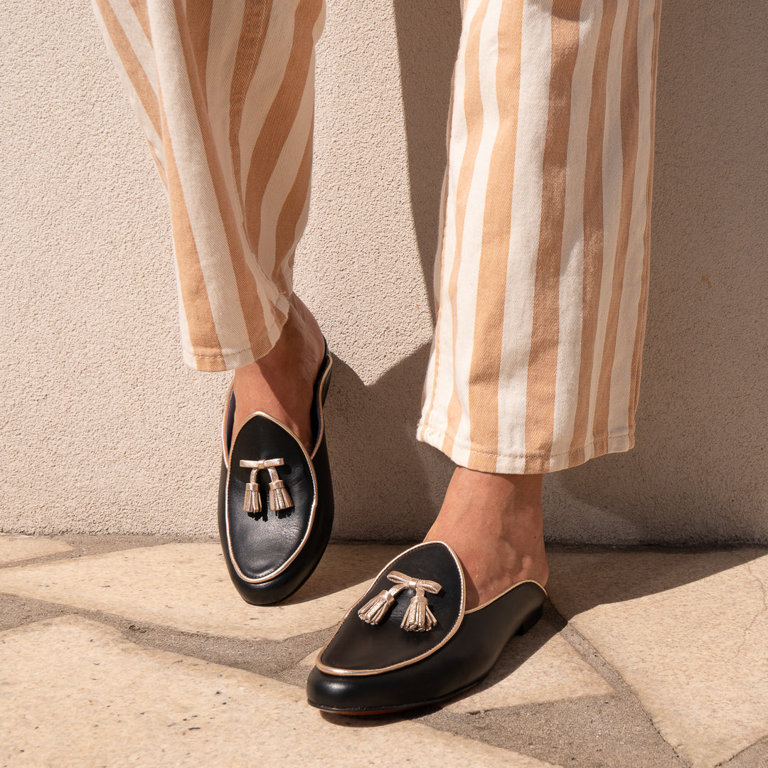 Slip on Bow Tie Couro Preto