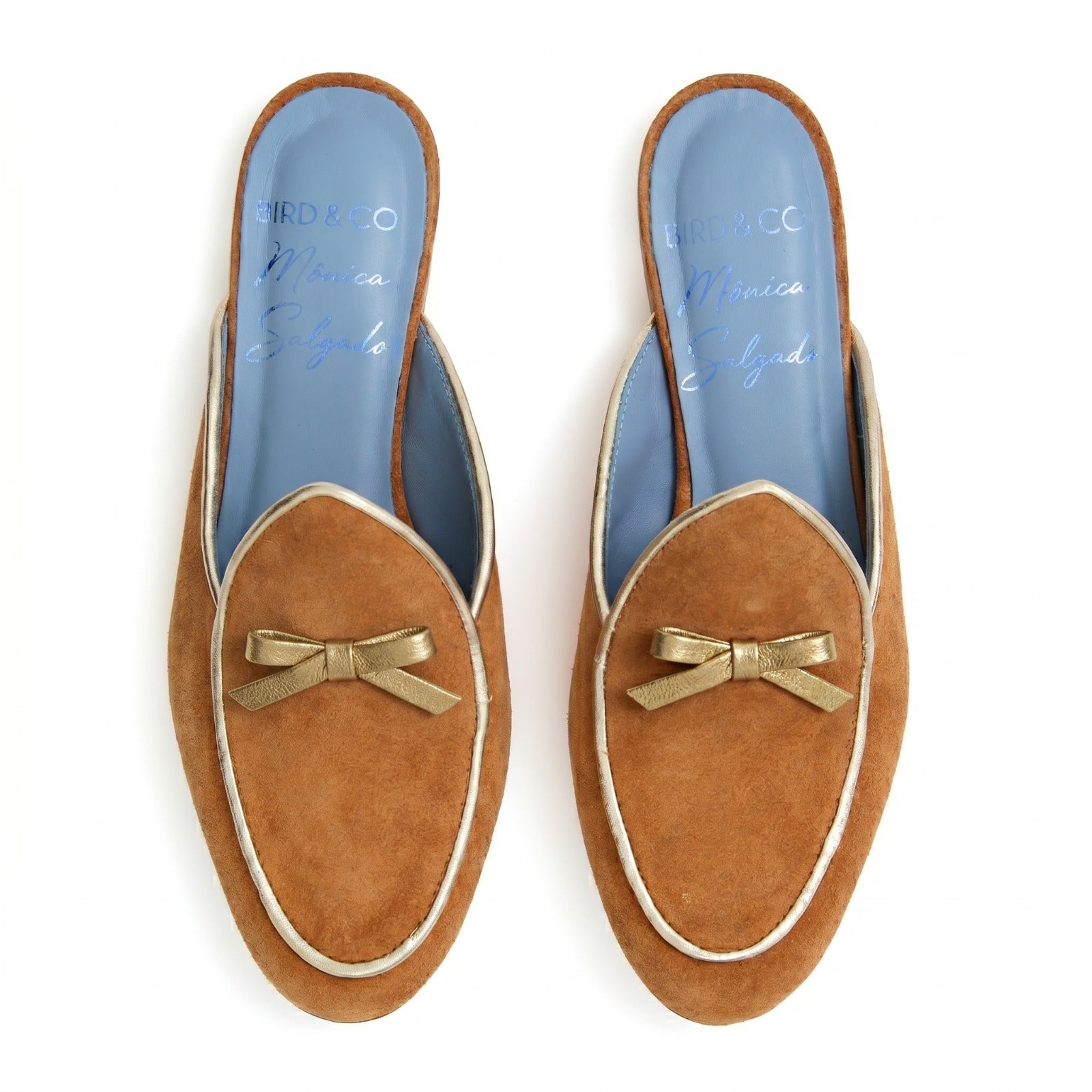 Slip on Bow Tie Camurça Caramelo Monica Salgado